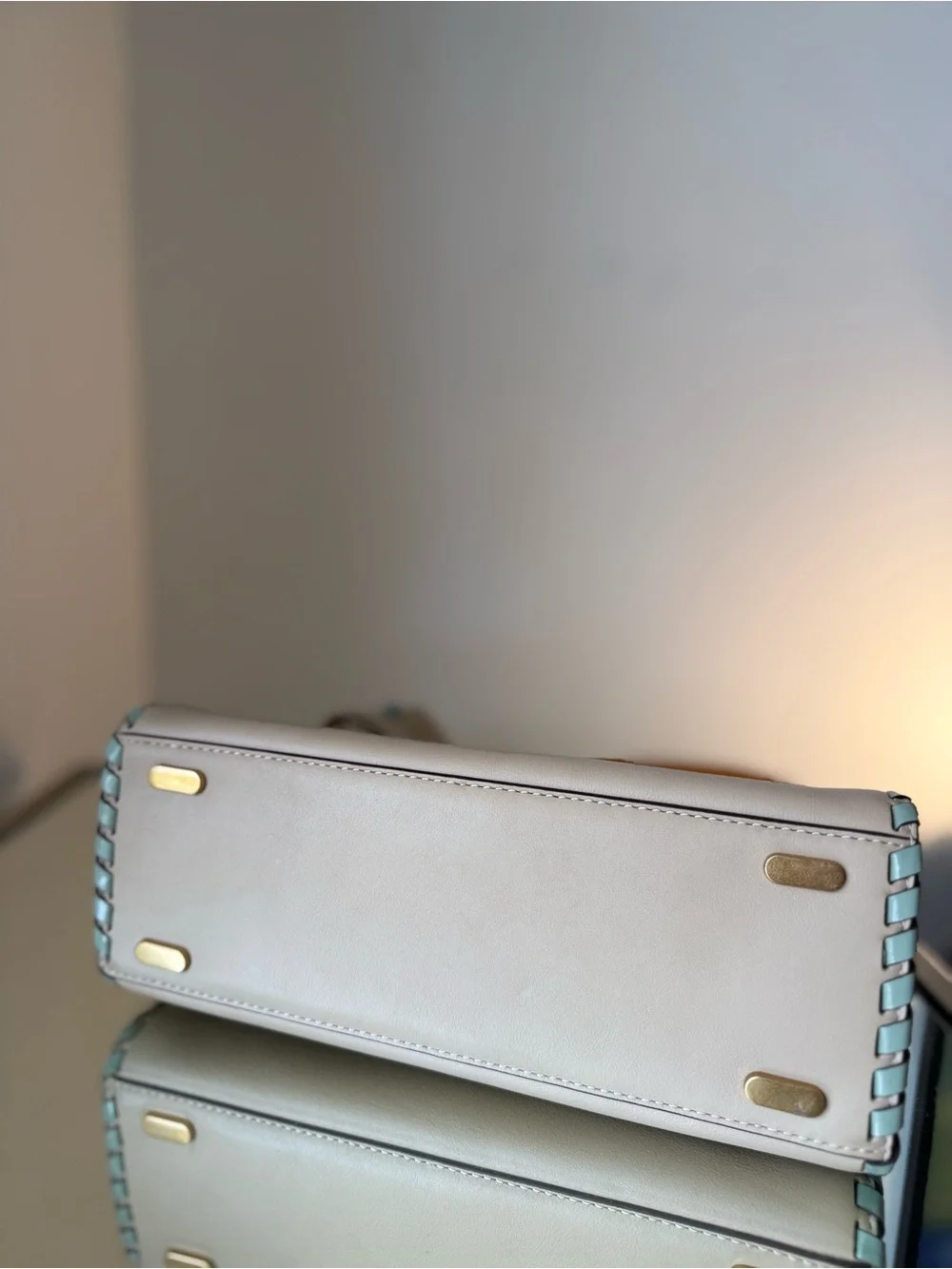 Tory Burch bag excellent